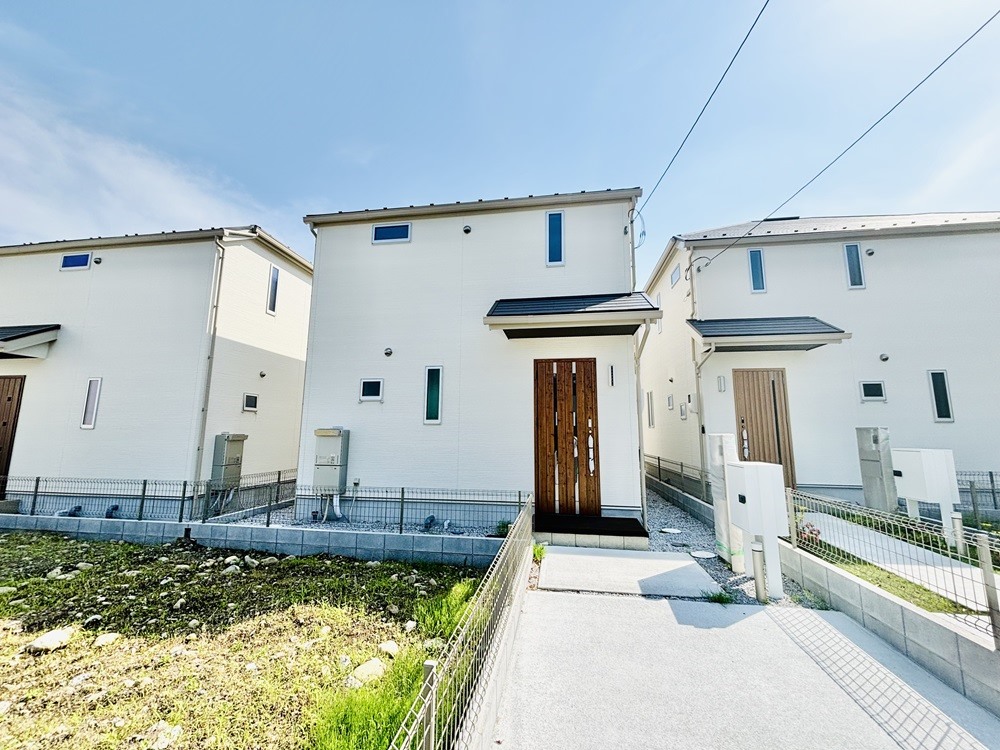 静かな住宅街で、落ち着いた暮らしをゆったりとお過ごしください。