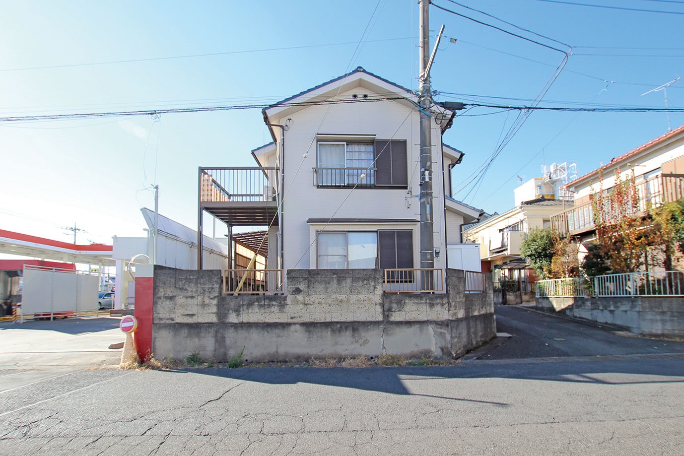 緑豊かな住宅地に２８坪以上の広々とした敷地です。※古屋有